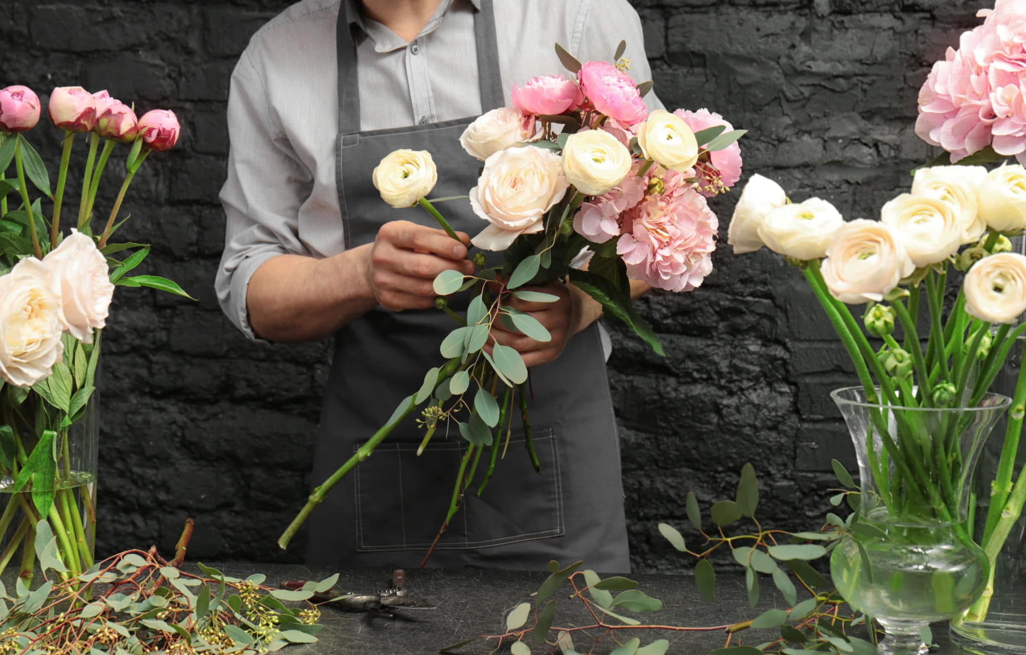 Best Tips for Creating a DIY Flower Bar for Your Celebration Rose
